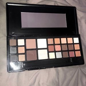 L.A. Colors Eyeshadow Palette NWOT